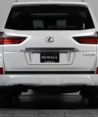 Used 2016 Lexus LX570 Gcc For Sale - 2