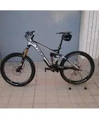 Trek Slash 9.0 taglia M (26')