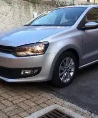 VOLKSWAGEN Polo 5ª serie - 2011