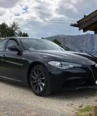 Alfa romeo giulia 2.2 td 180cv at8 business sport