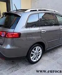 FIAT Croma 1.9 Mjt 150cv Emotion - 3