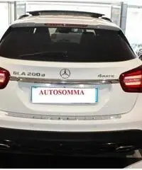 Mercedes-Benz GLA 200 d Automatic 4Matic Premium - 3