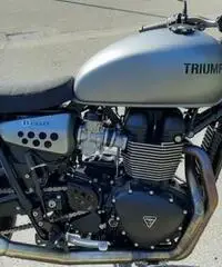 Triumph Boneville - 2