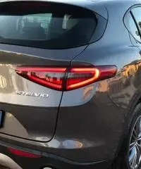 Alfa romeo stelvio q4 executive 2.2 210cv iva - 2