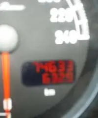 ALFA ROMEO 147 1.9 JTDM DISTINCTIVE - 3