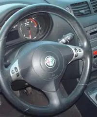 ALFA ROMEO 147 1.9 JTDM DISTINCTIVE - 4