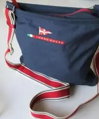 Borsa Prada modello Vintage Luna Rossa tessuto