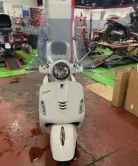 Piaggio Vespa 300 GTS - 2018 - 2