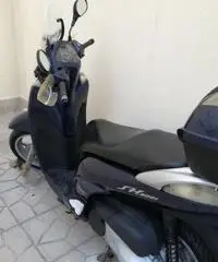 Honda sh 300 - 3