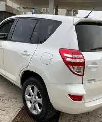 TOYOTA RAV4 2.2 D4D 4x4 DA VETRINA VERAMENTE - 3