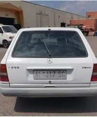 Mercedes W124 E250 TD - E 250 - W 124 1990 - 4