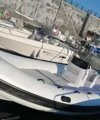 Gommone predator 570 con motore mercury efi 40 pro - 2