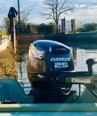 Cofano SPAZIO 5 con EVINRUDE E-TEC 25hp - 4