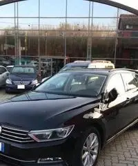 VOLKSWAGEN Passat Variant 2.0 TDI DSG Comfortlin