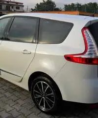 RENAULT GRAND-SCENIC 1.5 DCI "LIVE" 2012 - Campania - 2