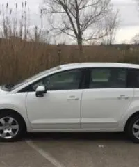 PEUGEOT 5008 aut 7 posti ev - 2010