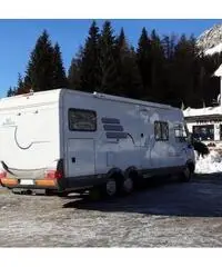 Motorhome con garage - 5