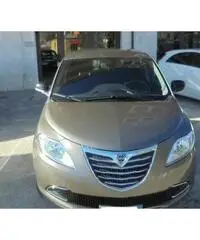 LANCIA Ypsilon 1.2 69 CV 5 porte SILVER