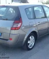 RENAULT MEGANE SCENIC 1,9 DCI – MONOVOLUME 7 POSTI 2004 - Puglia - 2