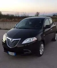 Lancia ypsilon - Caserta - 2