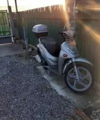 Kymco People 150 - 2000 - 2