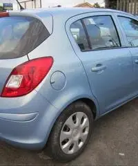 Opel Corsa - 2010 - 5