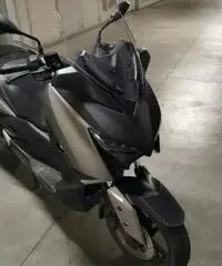 Yamaha Xmax 300 - 2