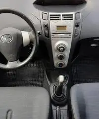 Toyota Yaris 1.0 5 porte - 2