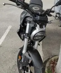 Honda CB300 nuovissima con 18 mesi garanzia