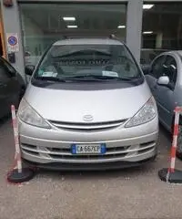 TOYOTA Previa - 2002