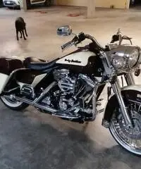 Harley davidson road king - 2