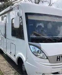 Hymer B 594 robusto e completamente attrezzato