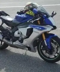 Yamaha YZF R1 - 2015