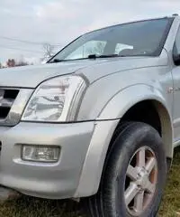 Isuzu d-max 3.0 autocarro finanziabile iva esp