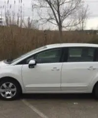 PEUGEOT 5008 aut 7 posti ev del 2010