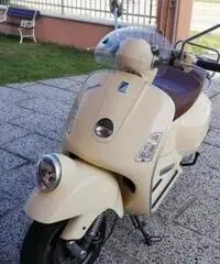 Vespa 250 GTV buone condizioni e pochi chilometri