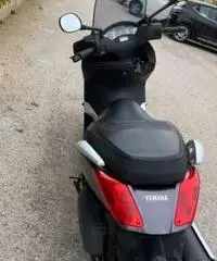 Yamaha x-max 125 - 2