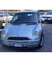 Mini One 1.6 benzina 90 CV anno 2005 - 2