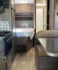 Winnebago Minnie Winnie 22R - 6