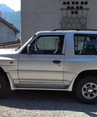 MITSUBISHI Pajero ('82-'00) - 2000