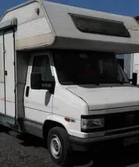 Autocaravan mansardato