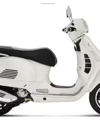 Piaggio Vespa 300 GTS hpe Super BIANCO - NUOVO