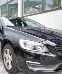 Volvo v60 summum d2 114 cv automatica