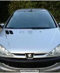 PEUGEOT 206 1.4 HDi 3p. XT - 4