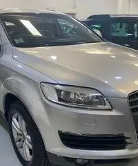 AUDI Q7 3.0 V6 TDI 233CV quattro tiptronic