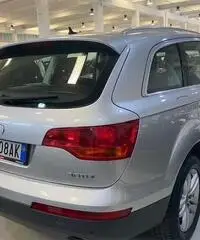 AUDI Q7 3.0 V6 TDI 233CV quattro tiptronic - 2