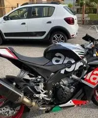 Aprilia rsv4 rf 2016