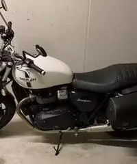 Moto Triumph