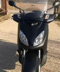 Yamaha X-Max 250 Black Edition - 2