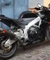 Aprilia RSV4 - 2010 - 2